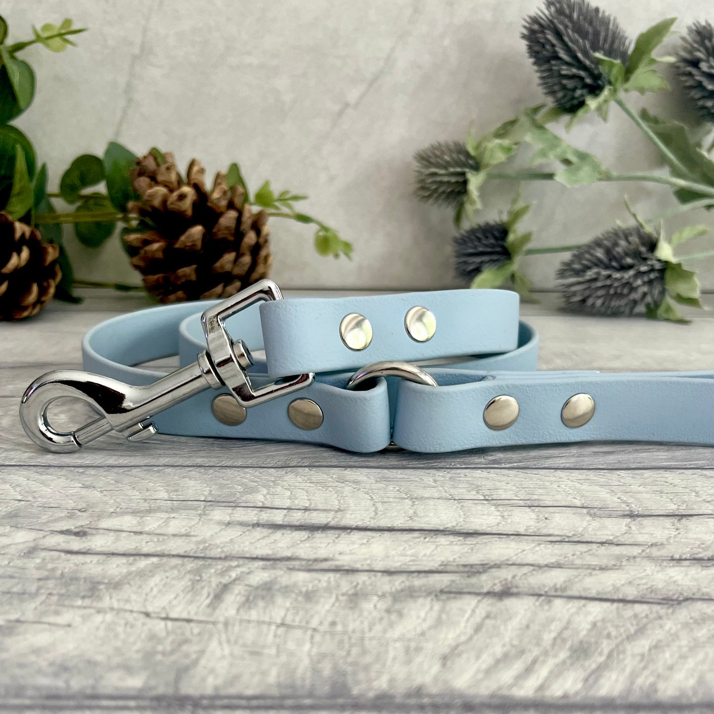 Pastel Biothane lead with Silver hardware. An O-ring connects the handle to the lead with double ended rivets fixing it together. A Snap Clip is fixed with double ended rivets. The lead has a soft leather appearance.